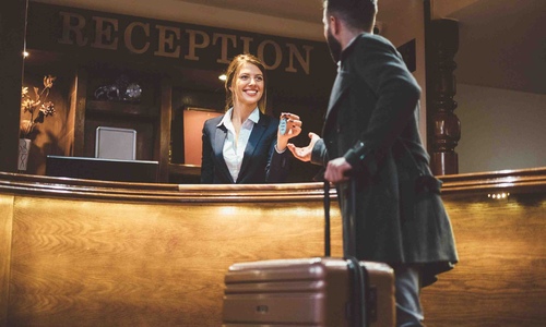8 советов по общению с гостями отеля