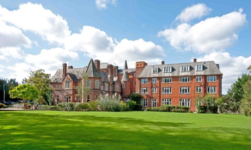 Автоматизация в загородных отелях